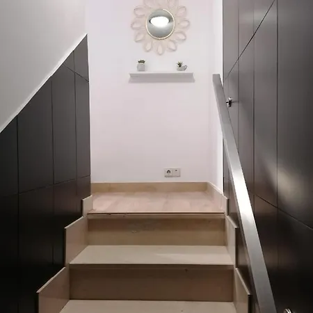 Apartment B In