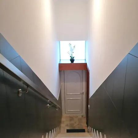 Trajadinha B In Appartamento *